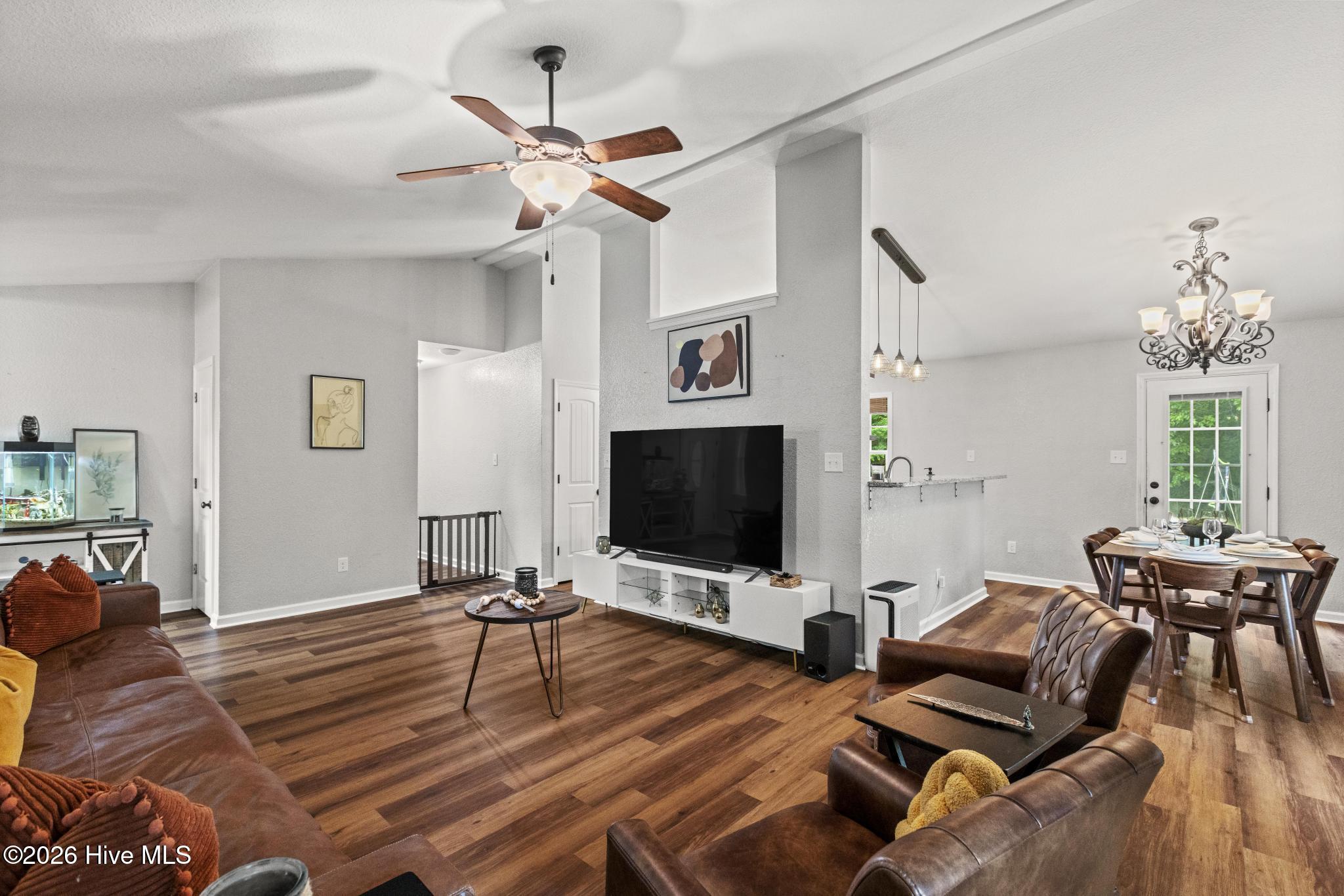 137 Briar Hollow Drive