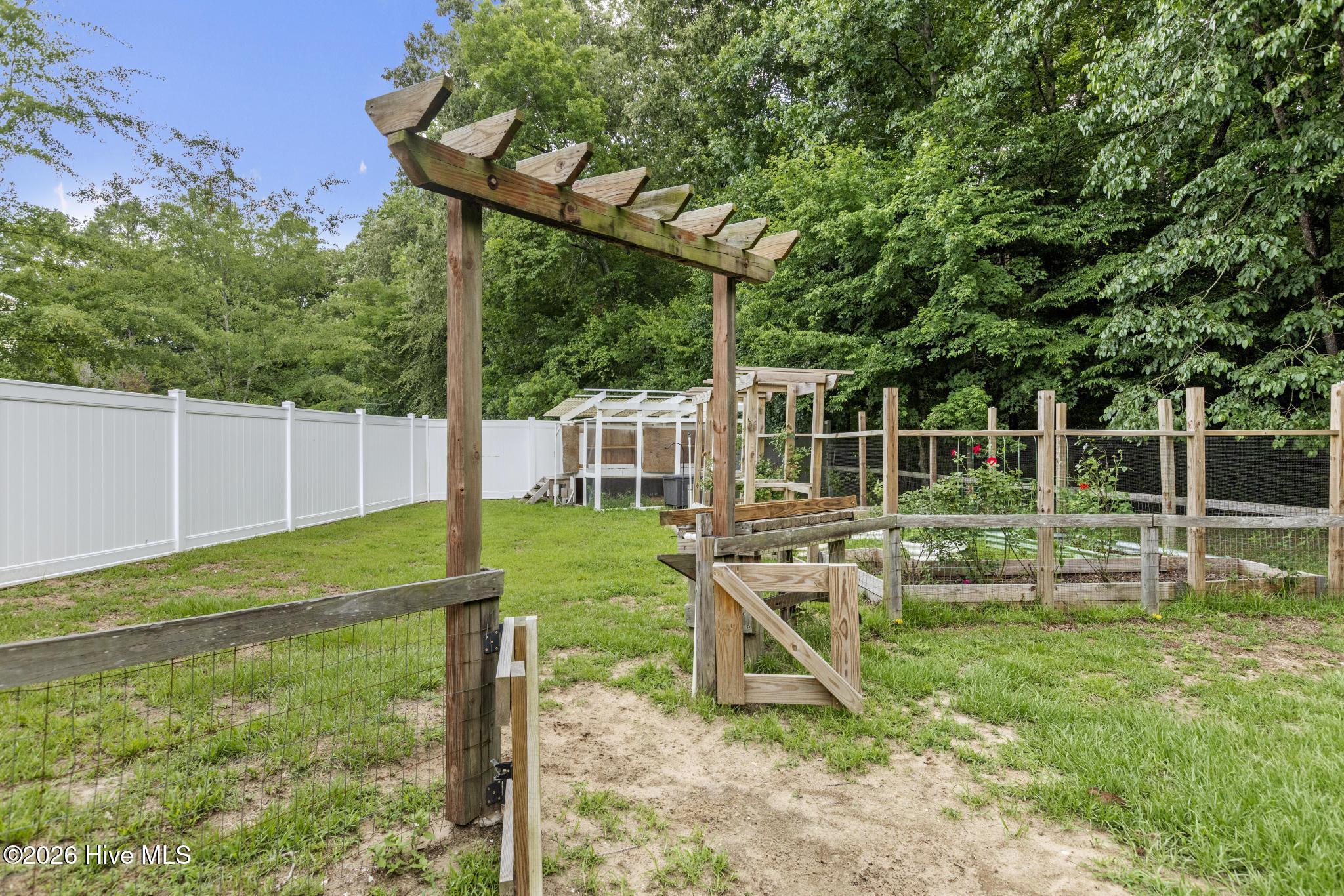 137 Briar Hollow Drive