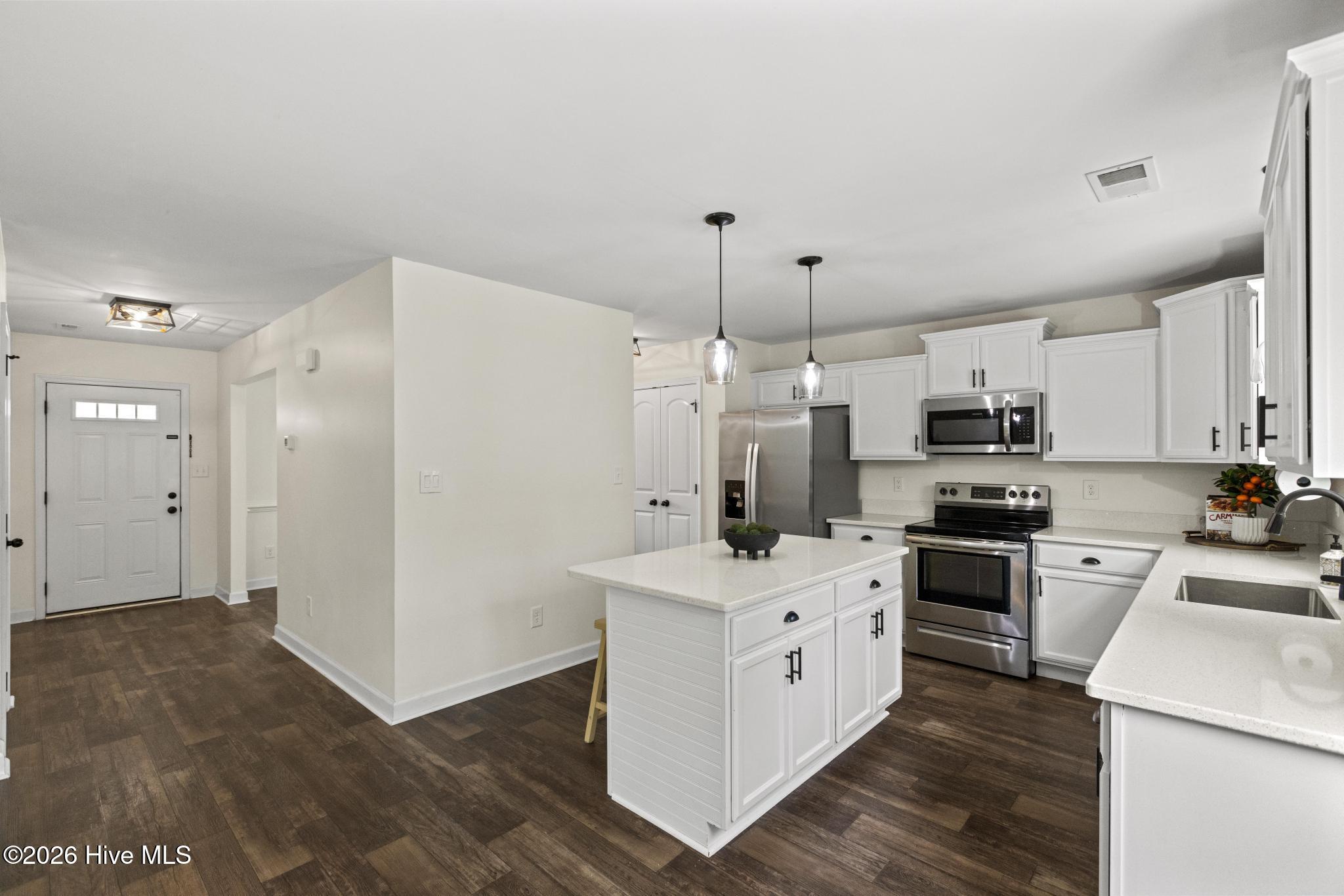 282 Breakwater Drive