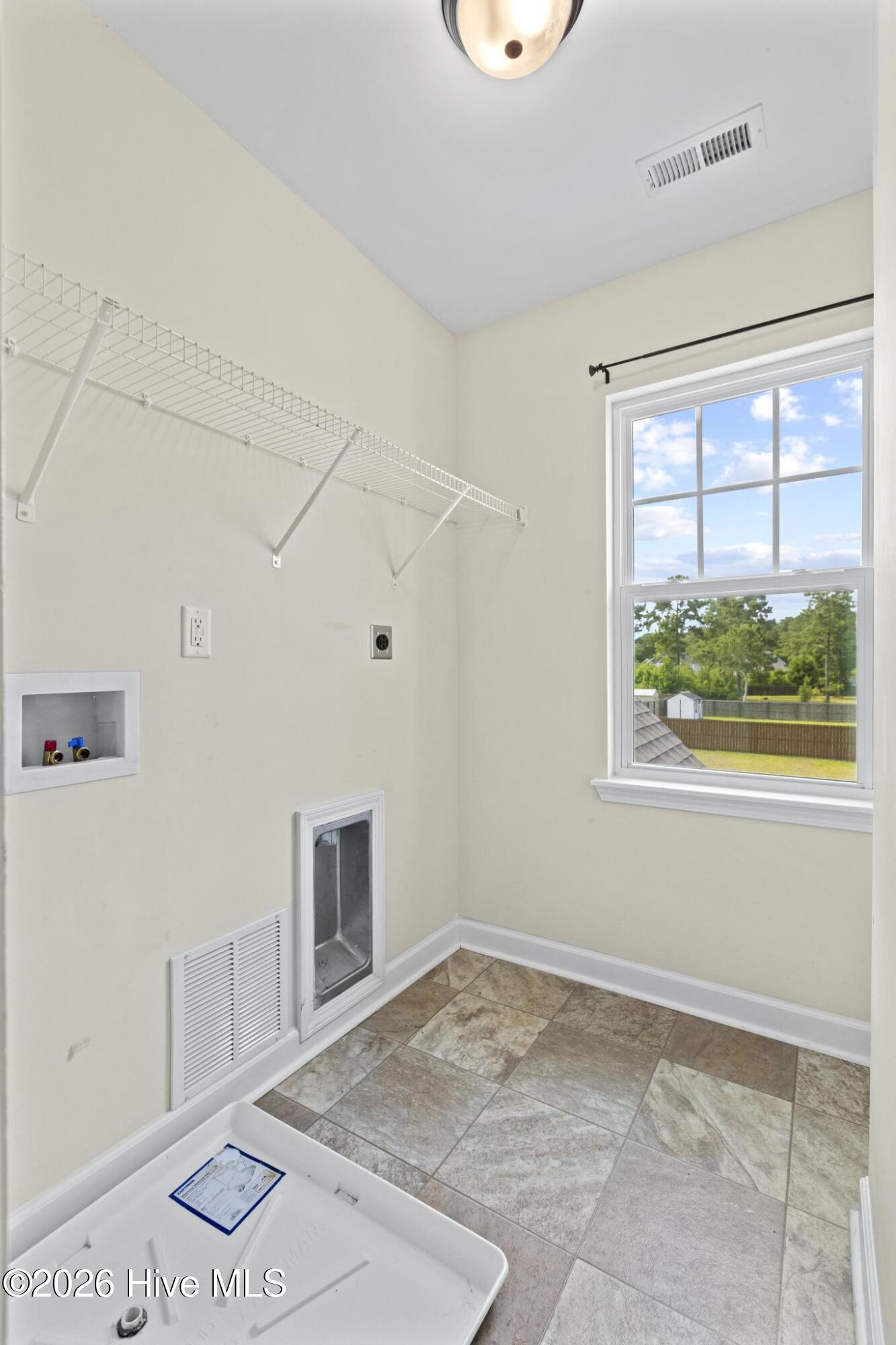 282 Breakwater Drive