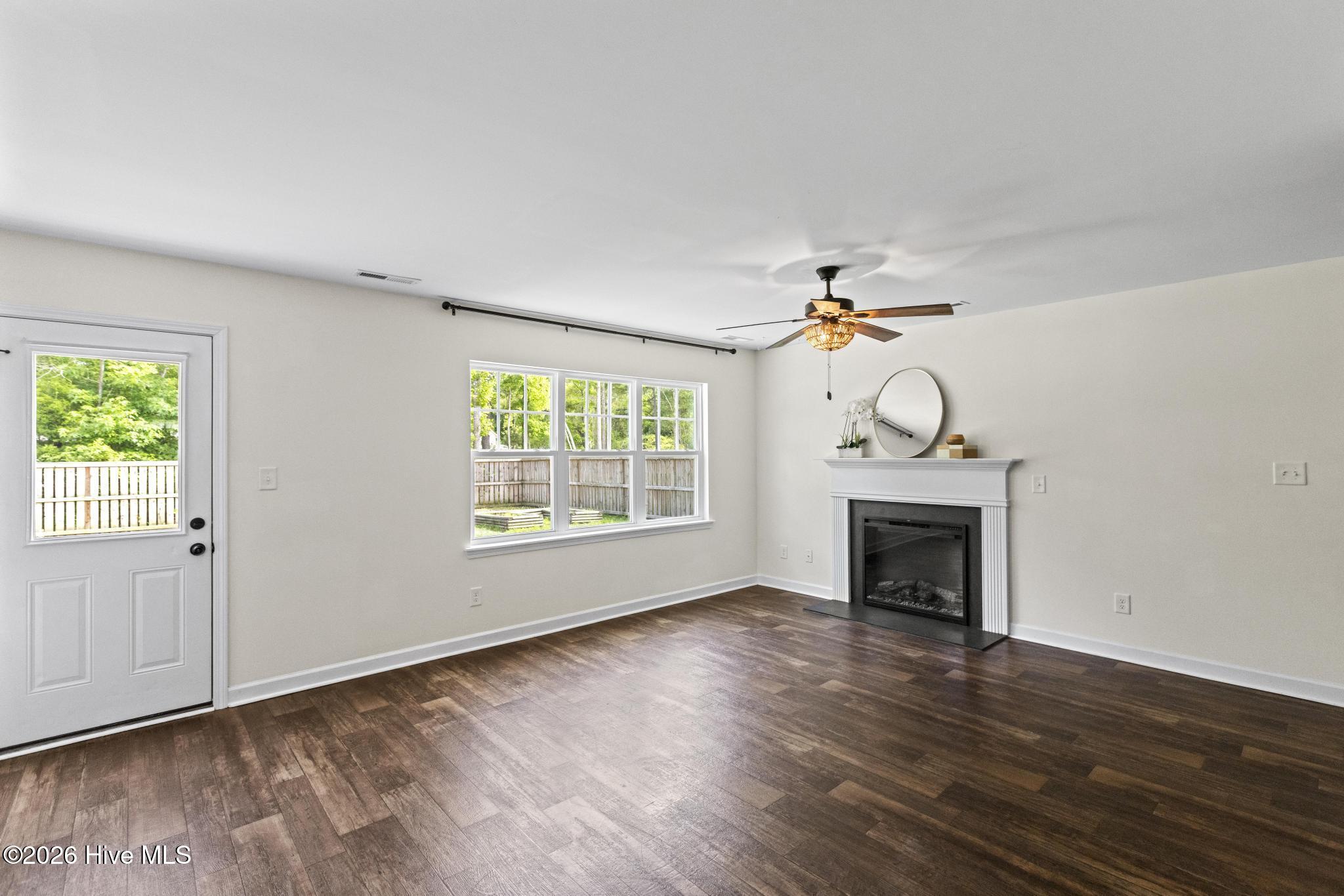 282 Breakwater Drive