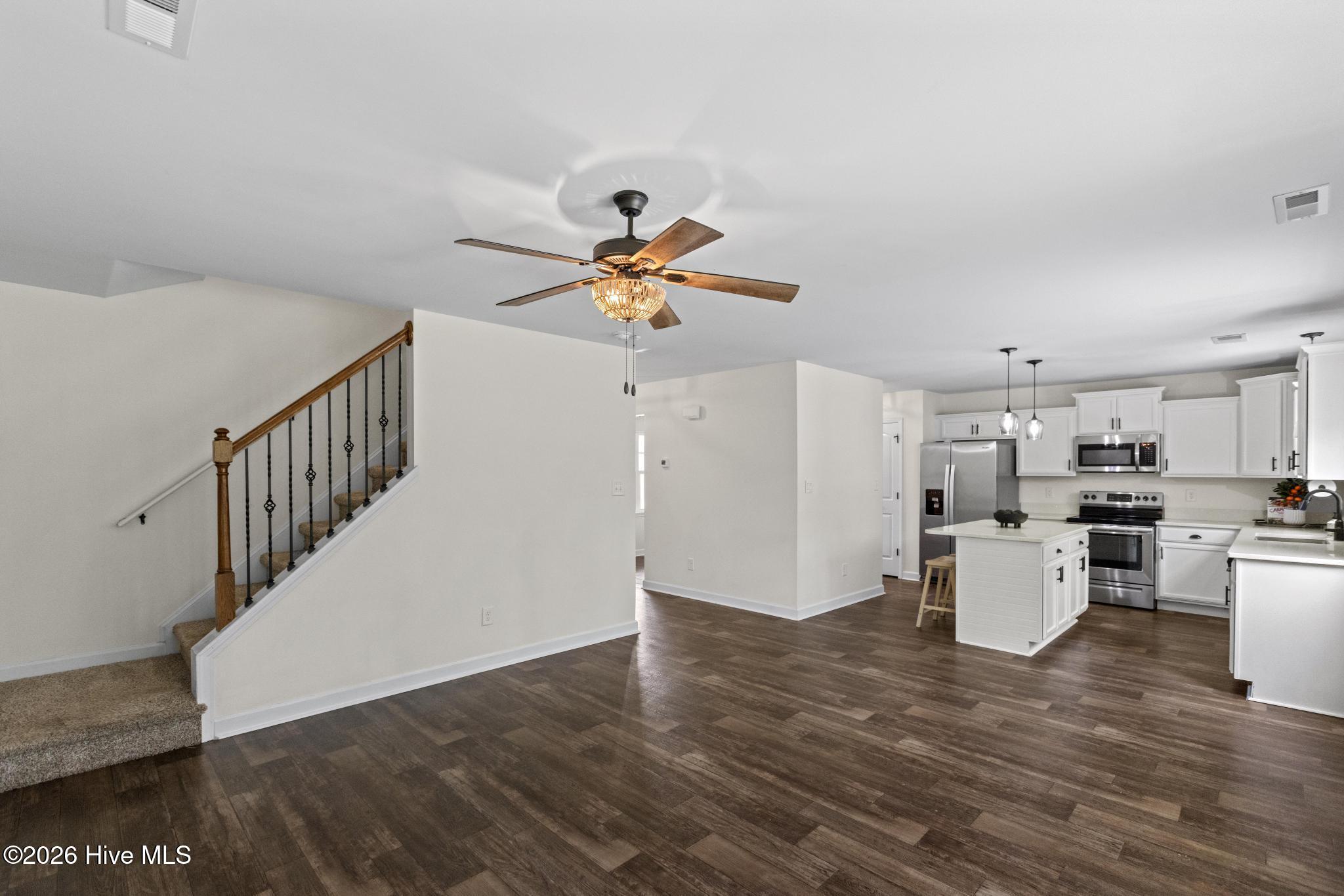 282 Breakwater Drive