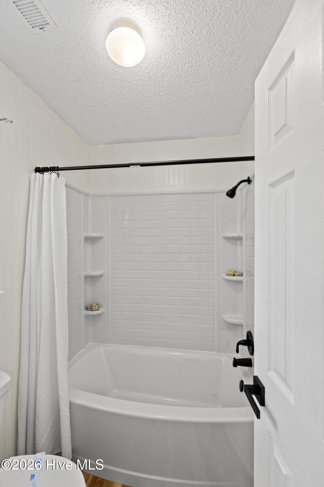2720 Northwoods Drive