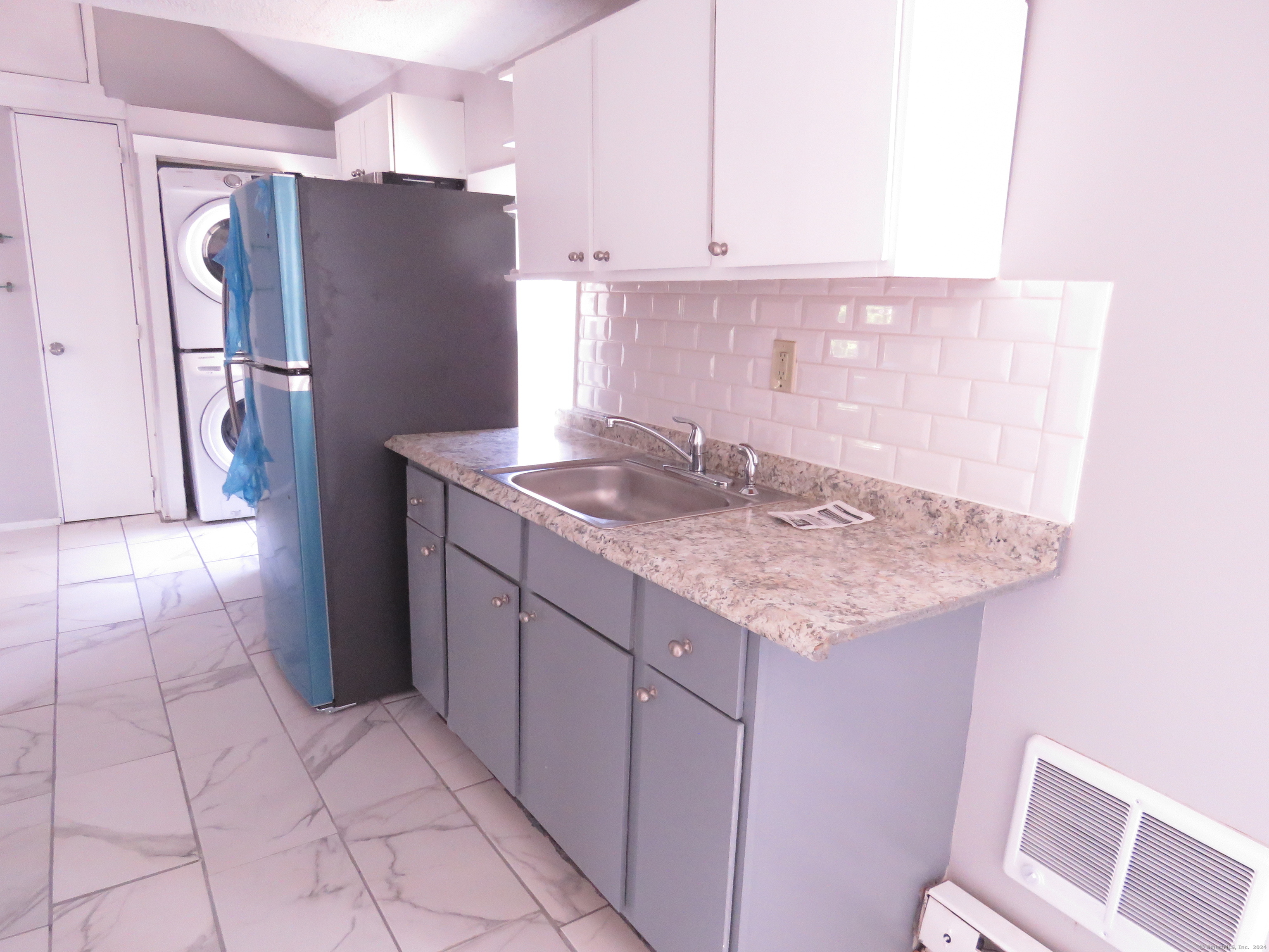 16 Vine Street 2