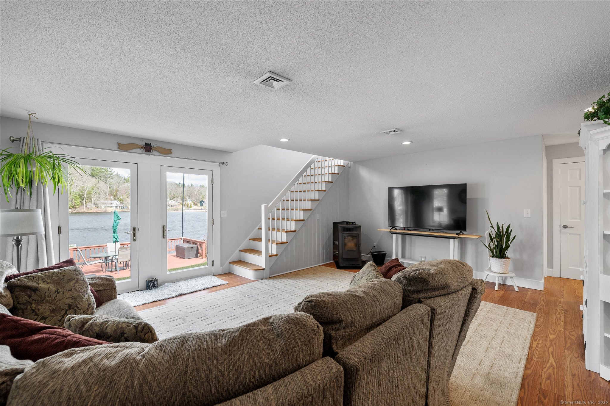 43 Hiawatha Heights
