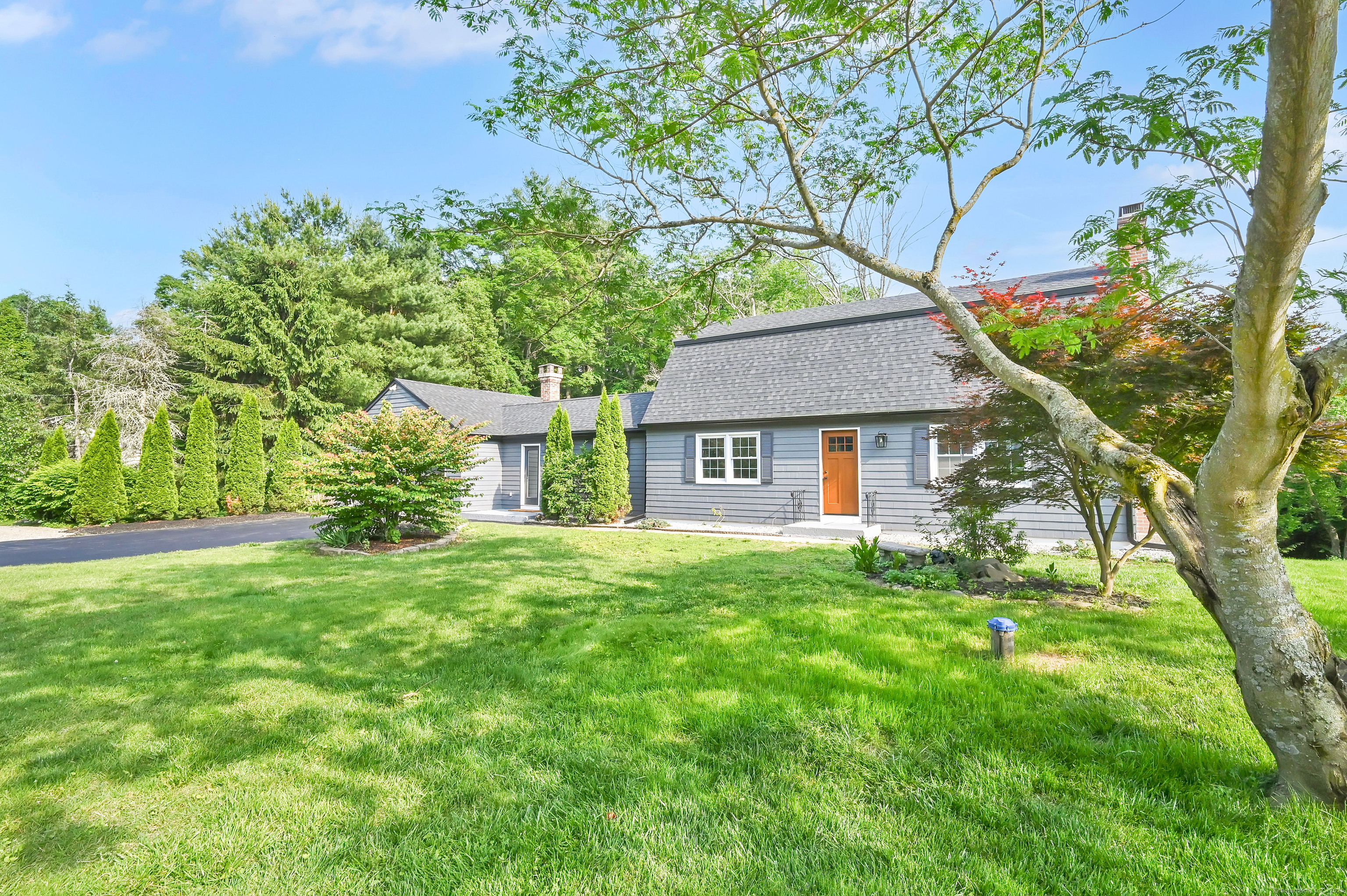 9 Earl Drive