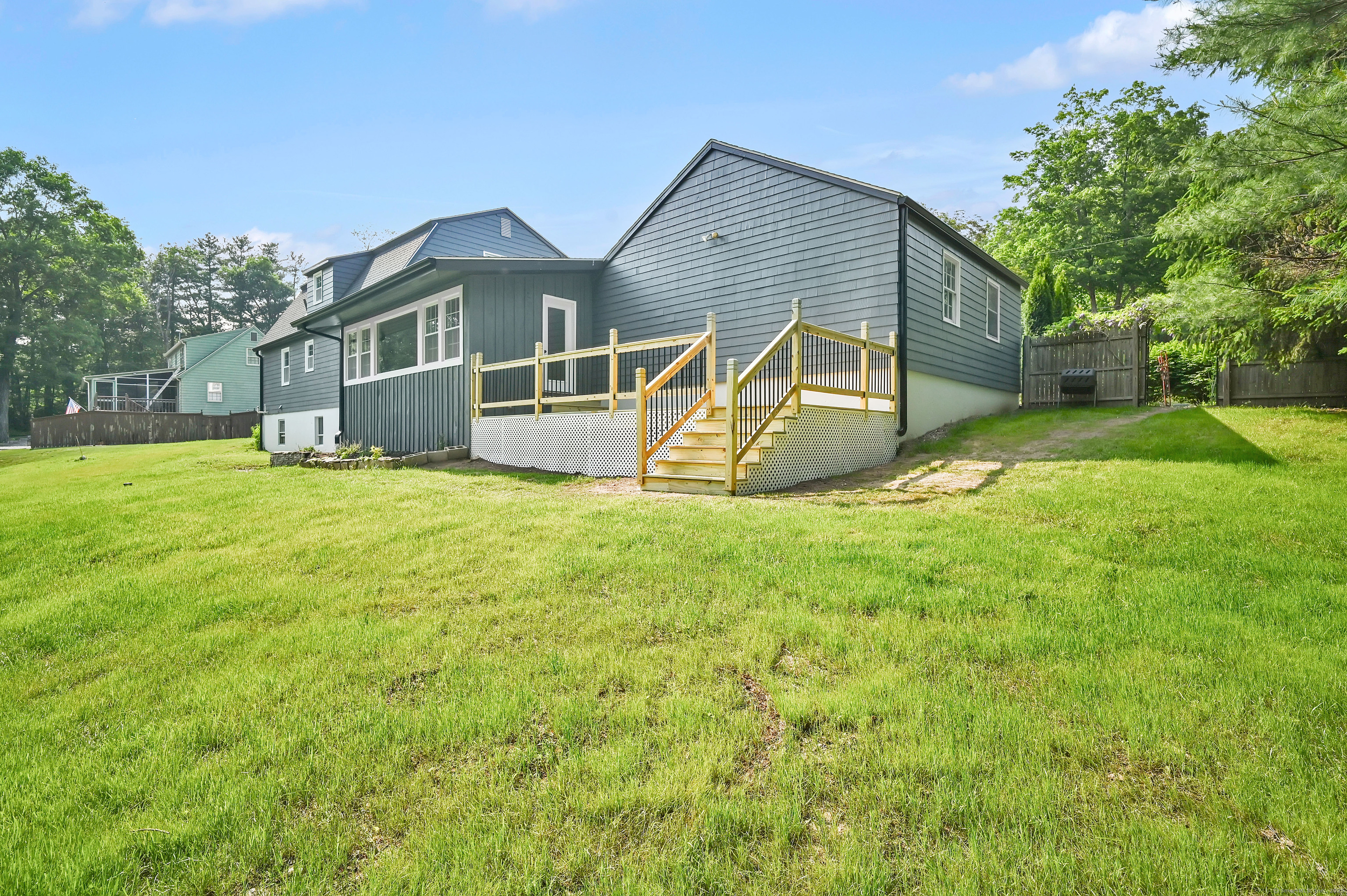 9 Earl Drive