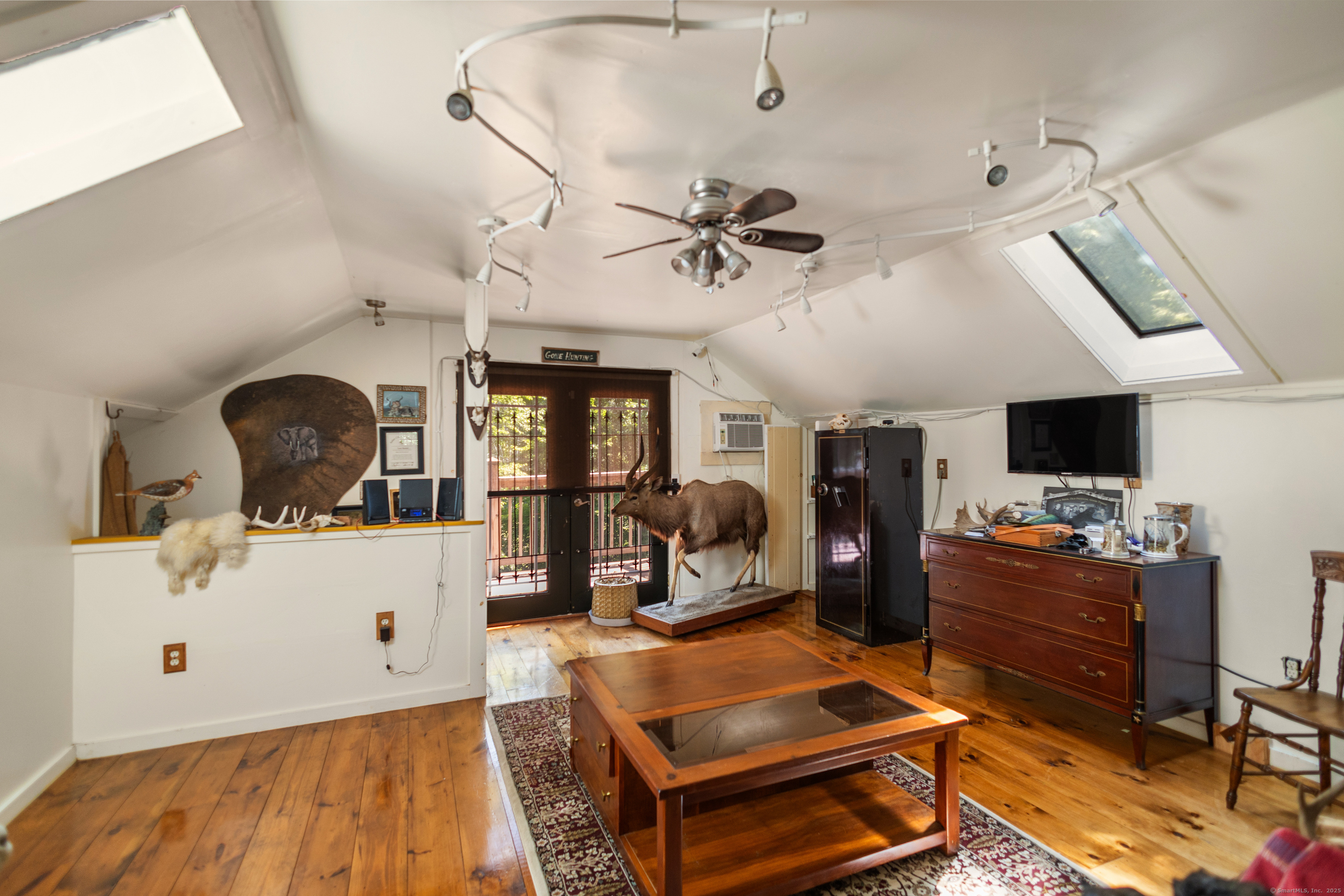 584 Prospect Street