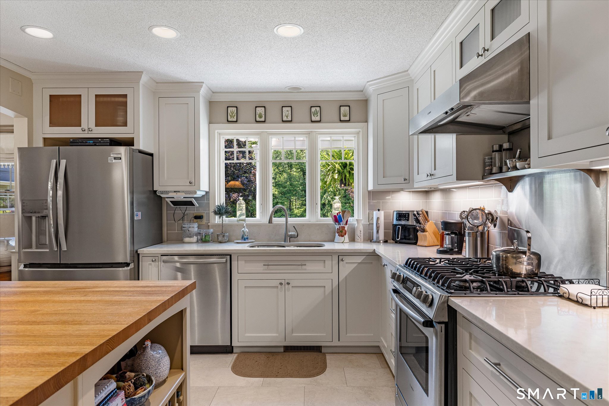 377 Pomfret Road