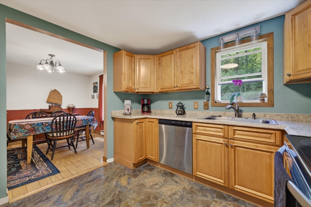 50 Monson Rd