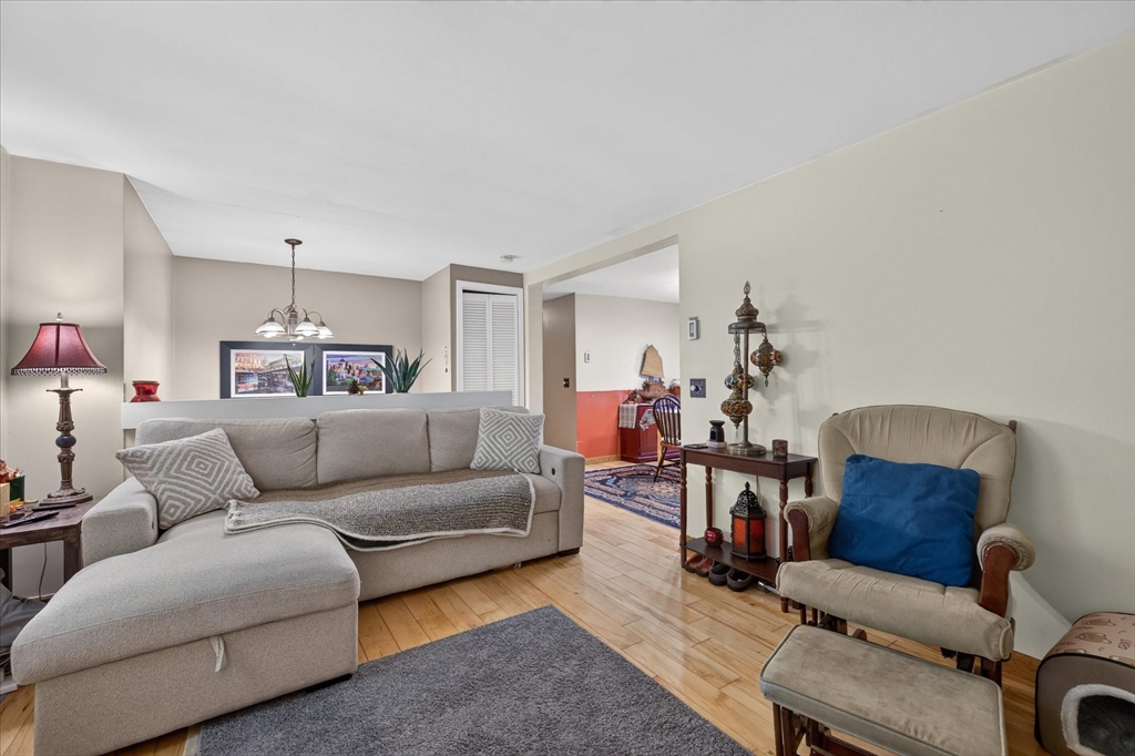 50 Monson Rd