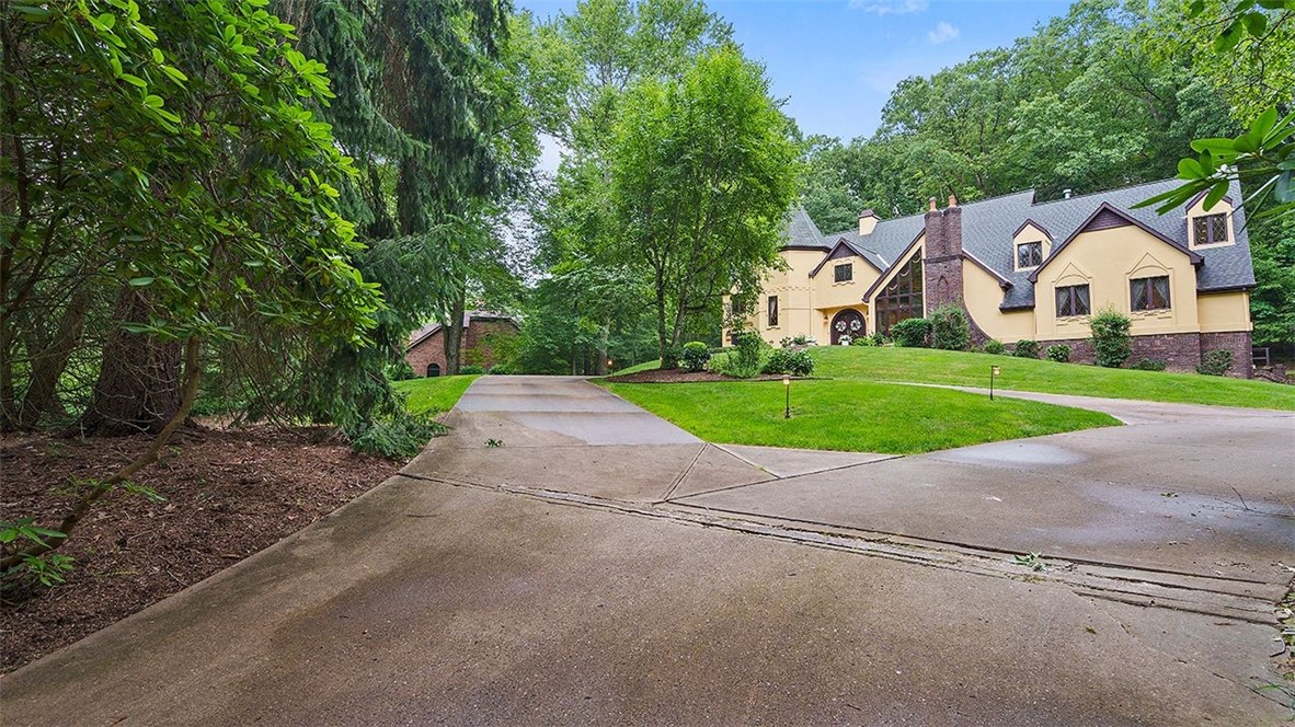 613 Lincoln Rd
