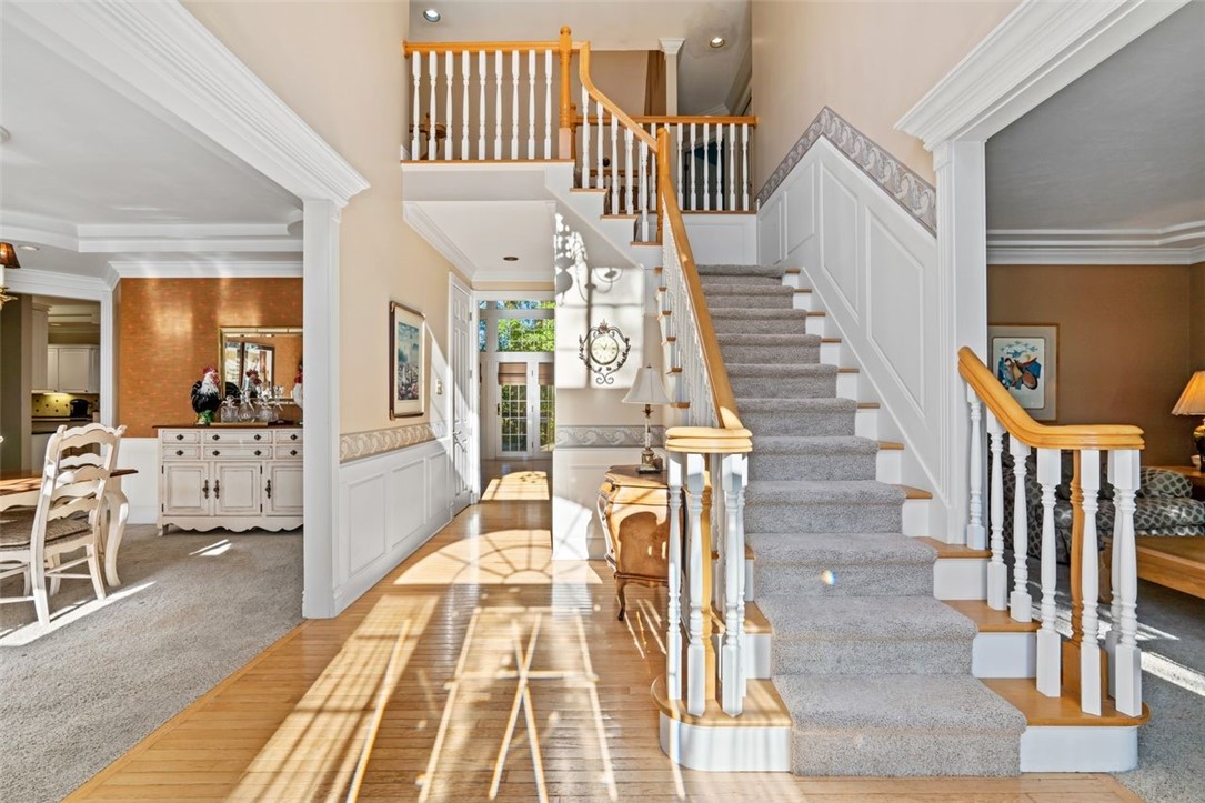 115 Lyndhurst Cir