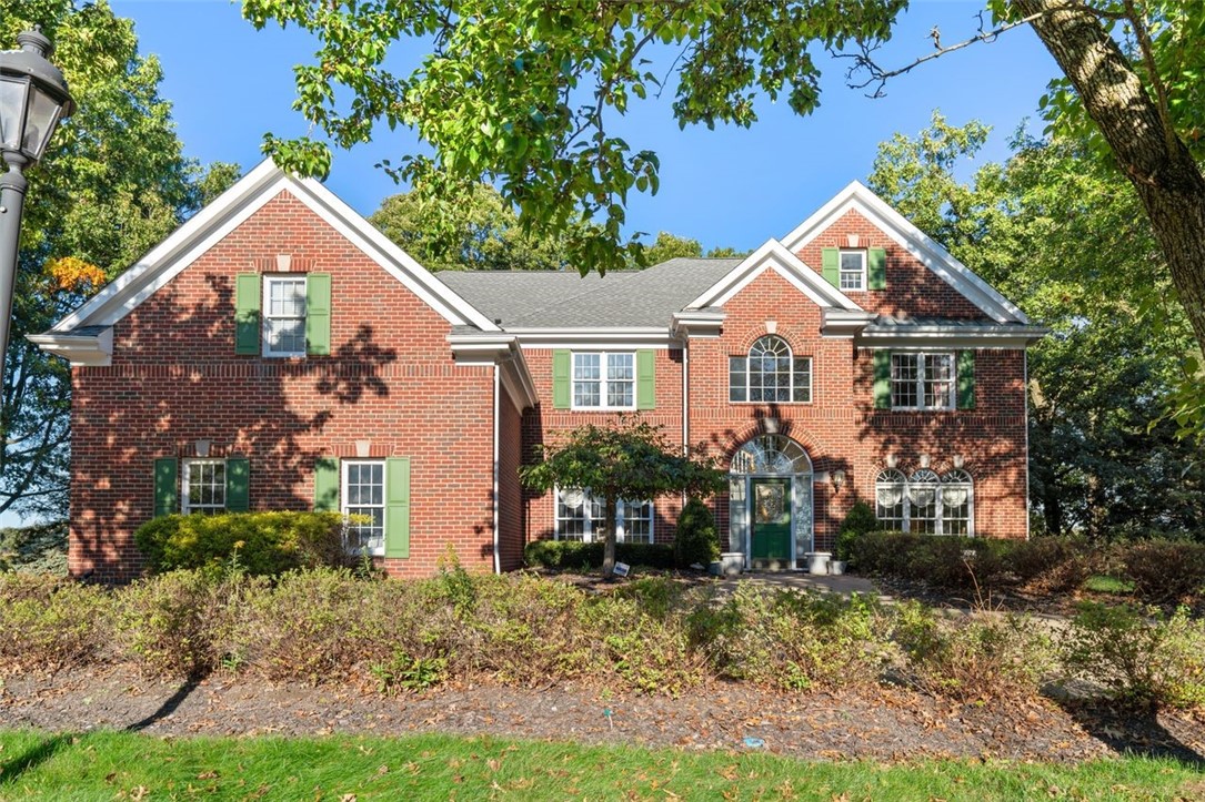 115 Lyndhurst Cir