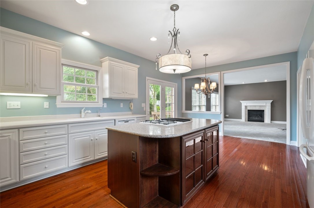 801 Huron Ct