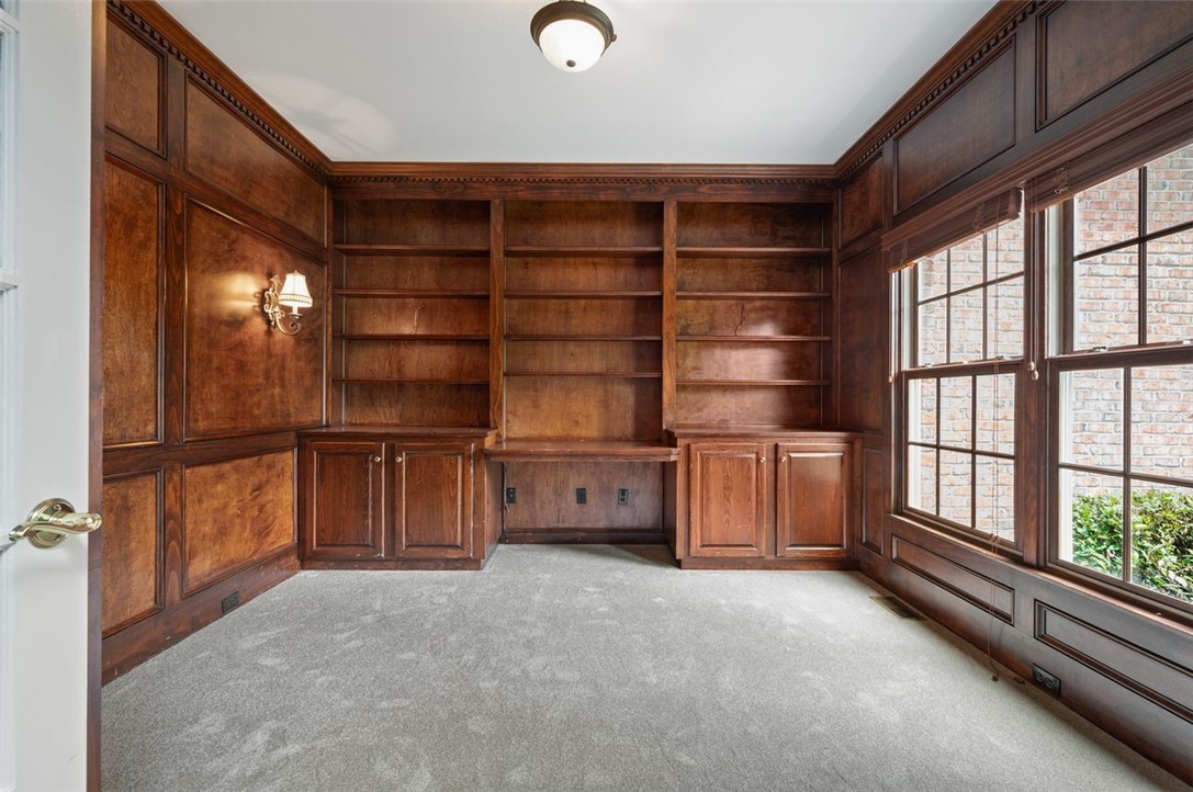 801 Huron Ct