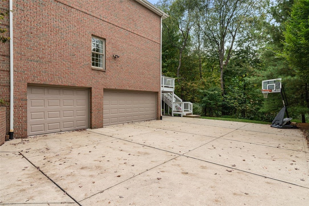 506 Hickory Ct