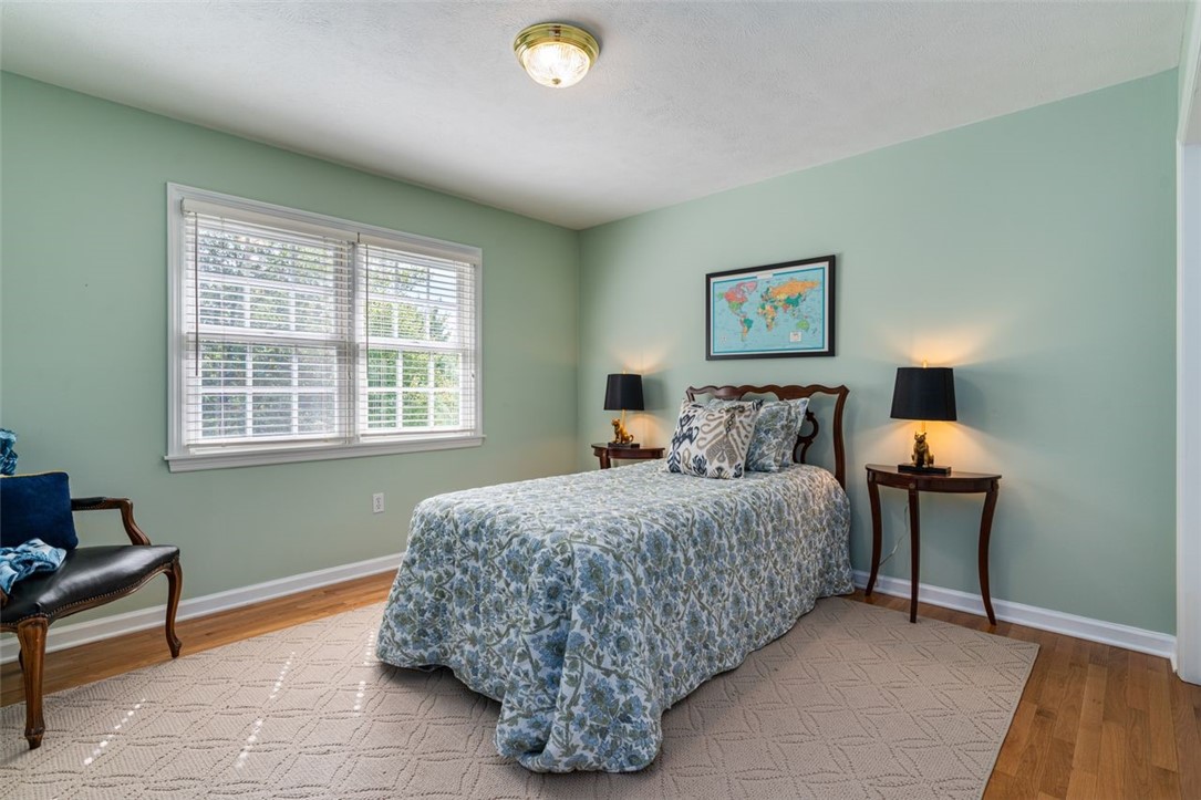 506 Hickory Ct