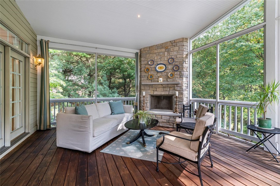 506 Hickory Ct