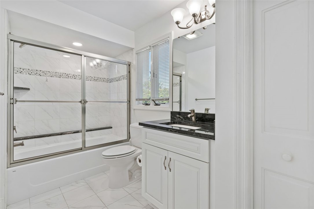 100 Saint Tropez Cir