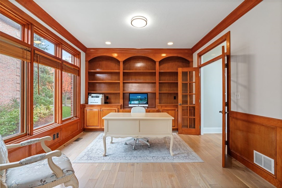 1004 Amy Place