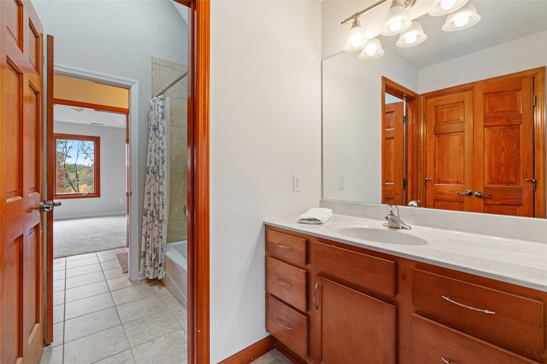 1004 Amy Place