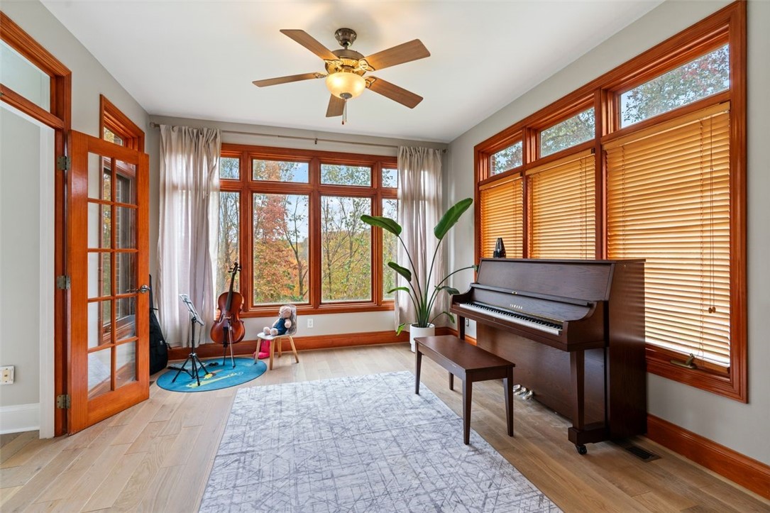1004 Amy Place