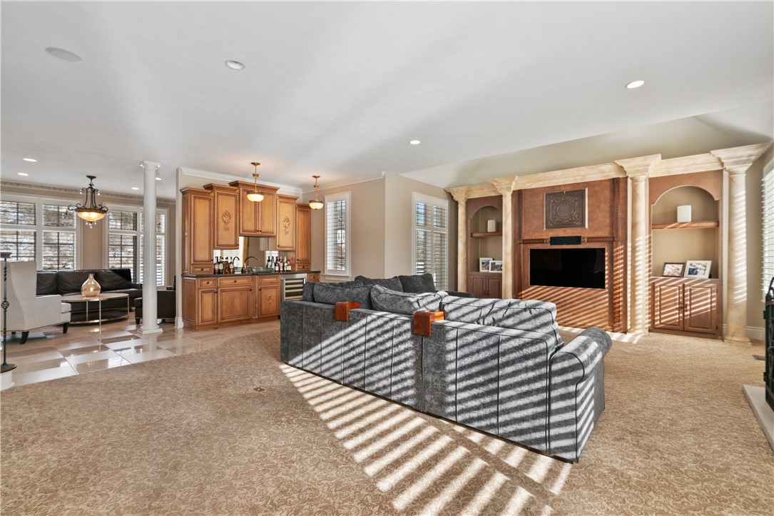 470 Four Lakes Dr