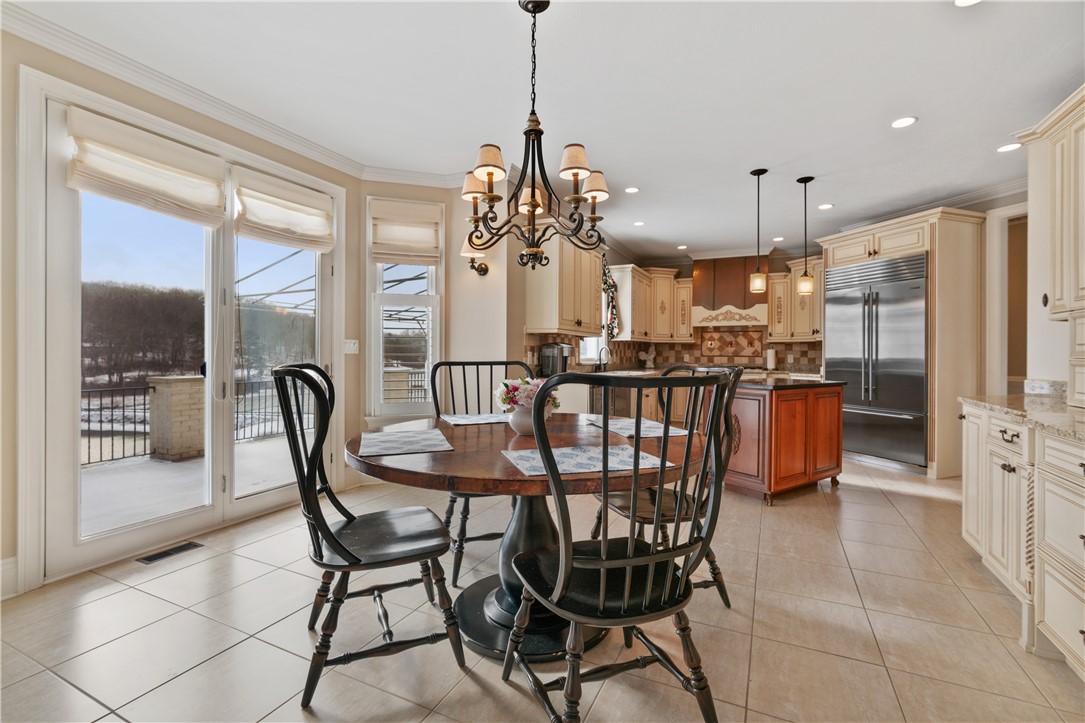 470 Four Lakes Dr