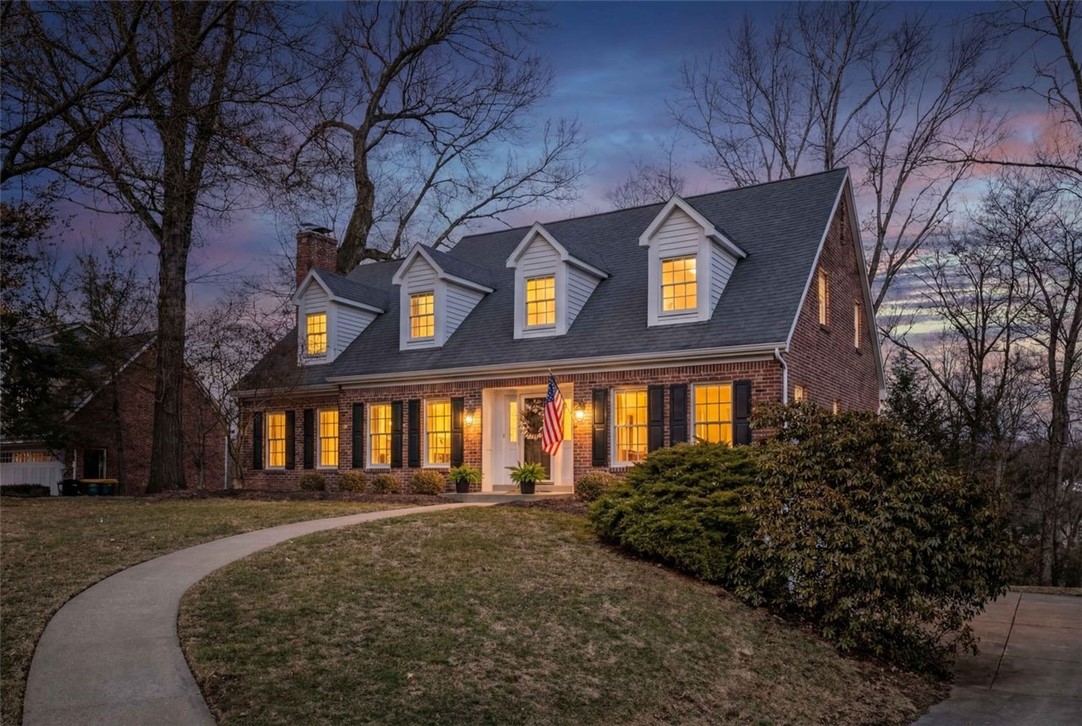 2529 Lindenwood Dr
