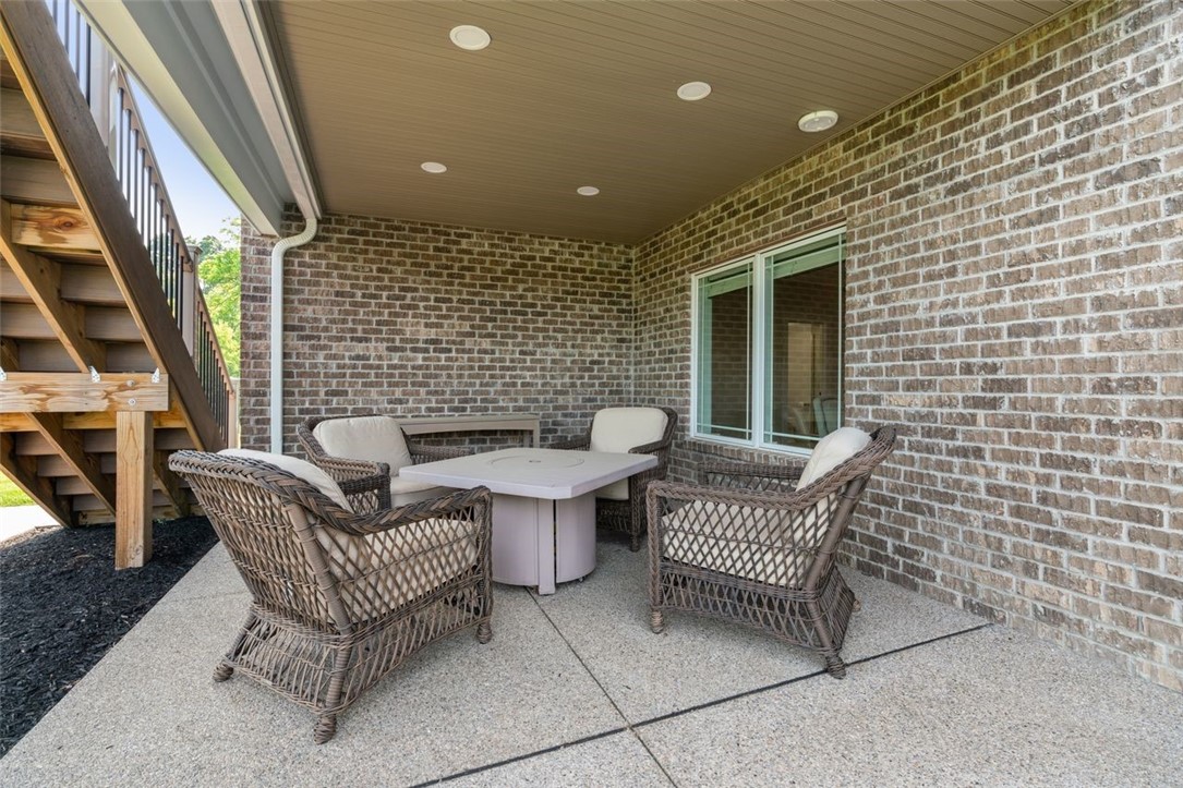 654 Shortline Ct