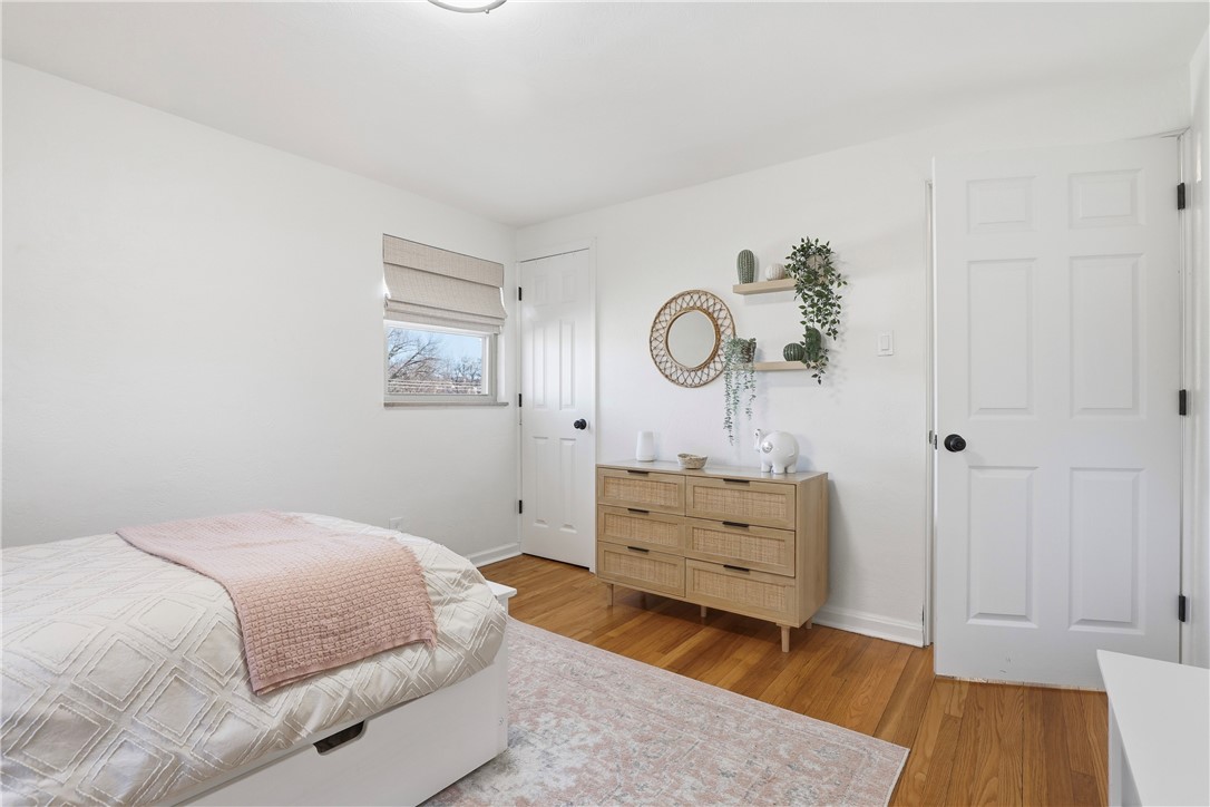 633 Moreland Dr