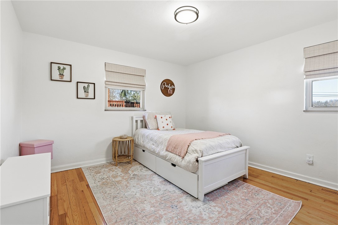 633 Moreland Dr