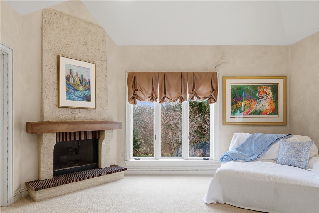 1501 Theodora Ln