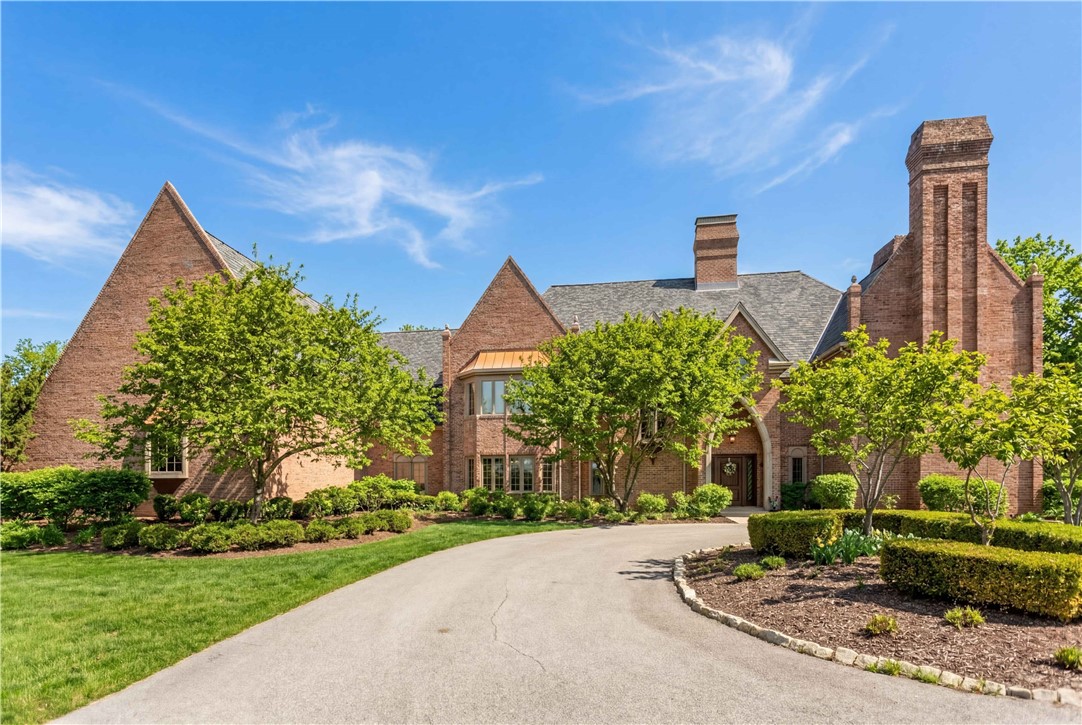 1501 Theodora Ln