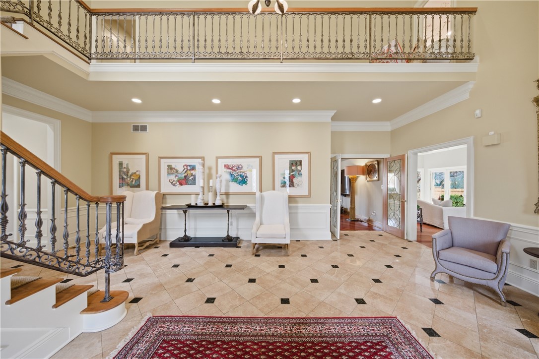 1501 Theodora Ln