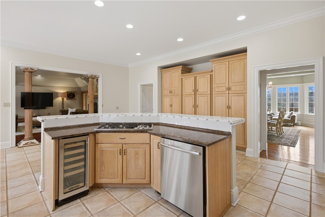 1501 Theodora Ln