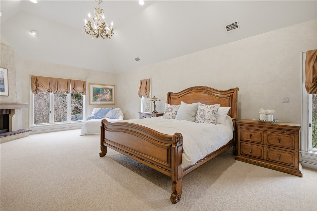 1501 Theodora Ln