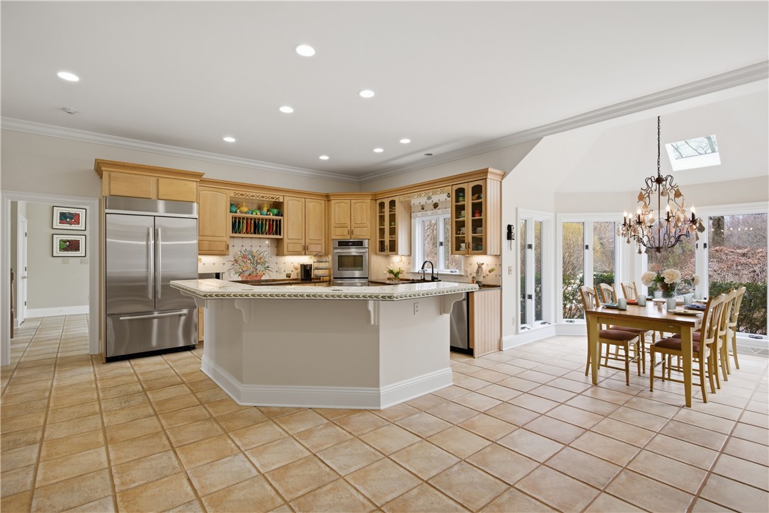1501 Theodora Ln