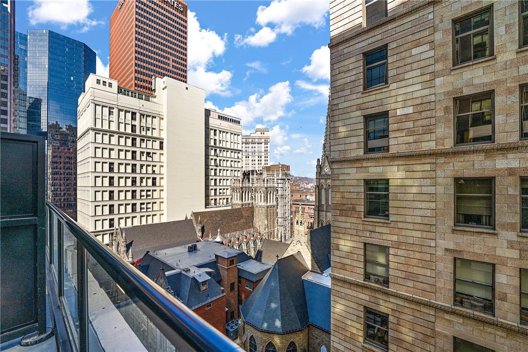 350 Oliver Ave 806
