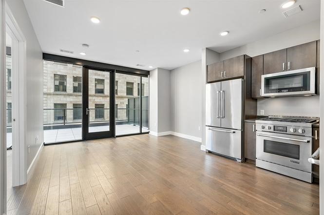 350 Oliver Ave 806