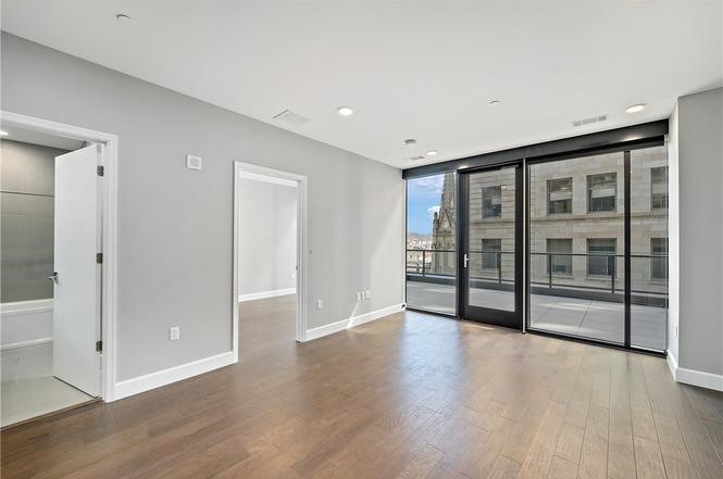 350 Oliver Ave 806