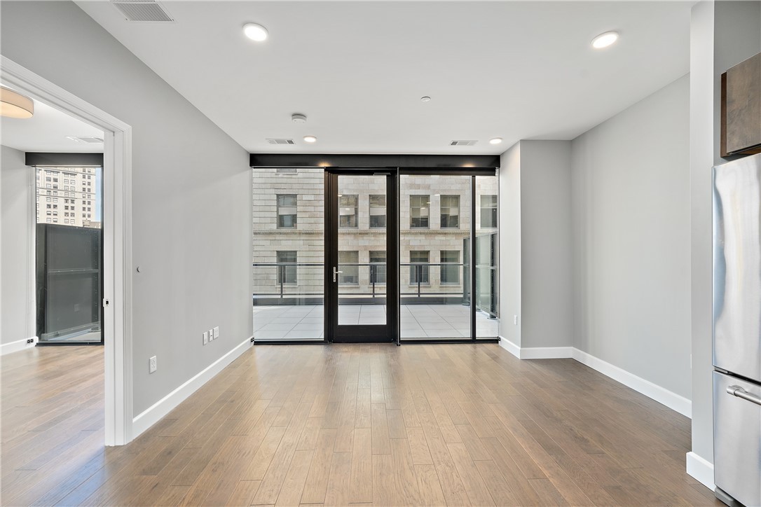 350 Oliver Ave 806