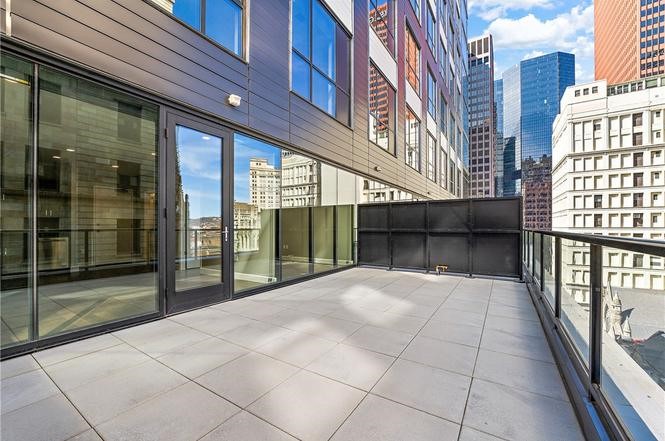 350 Oliver Ave 806
