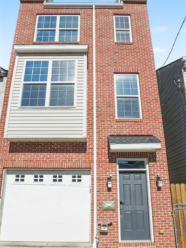 44 Uxor Way