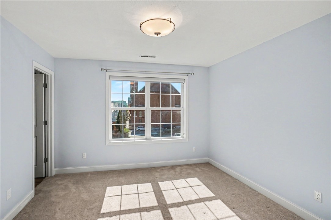 44 Uxor Way