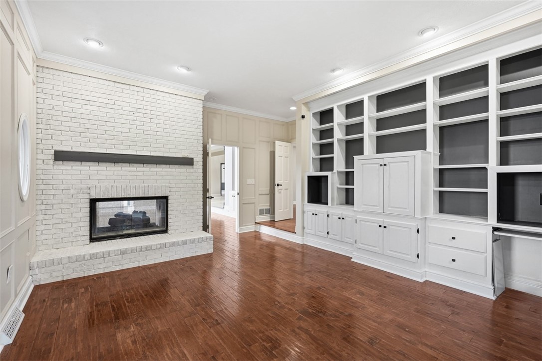 5003 Old Orchard Ln