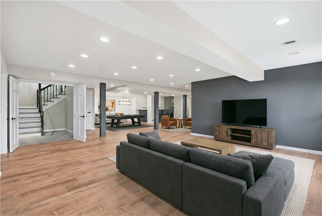 5003 Old Orchard Ln