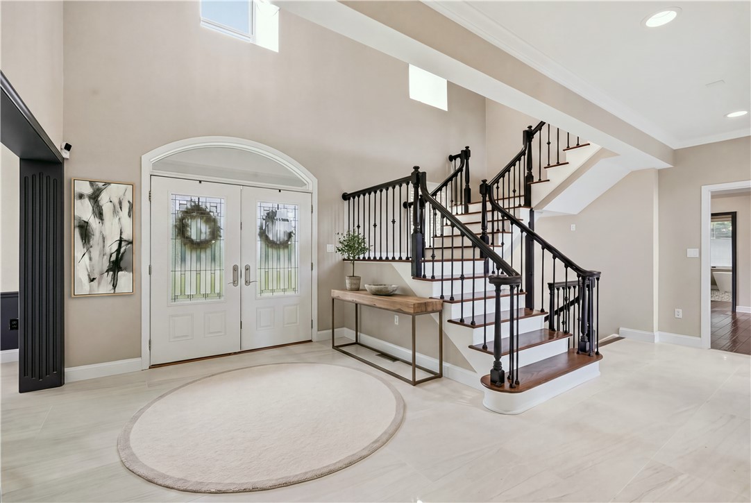 5003 Old Orchard Ln