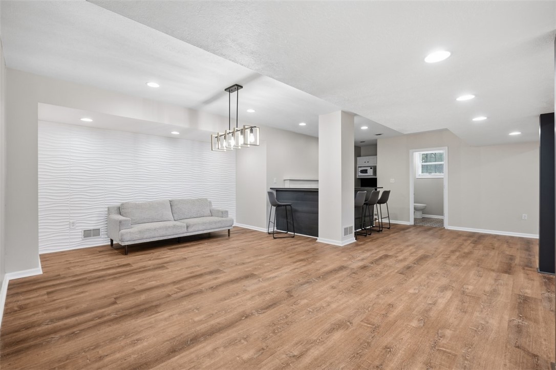 5003 Old Orchard Ln